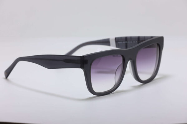 Valentino VA4045